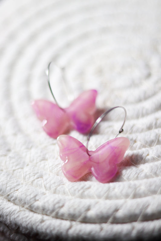 Marbled butterfly hoops